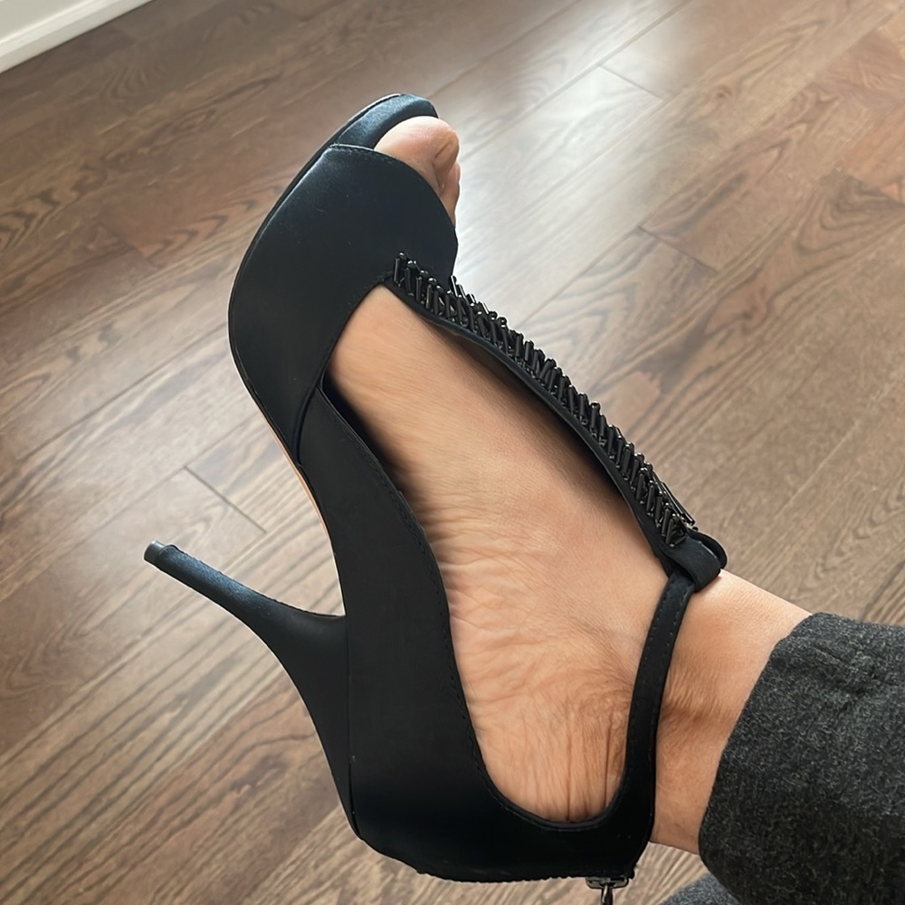 LEON MAX - Black Elixir Beaded Peep-Toe Sandal